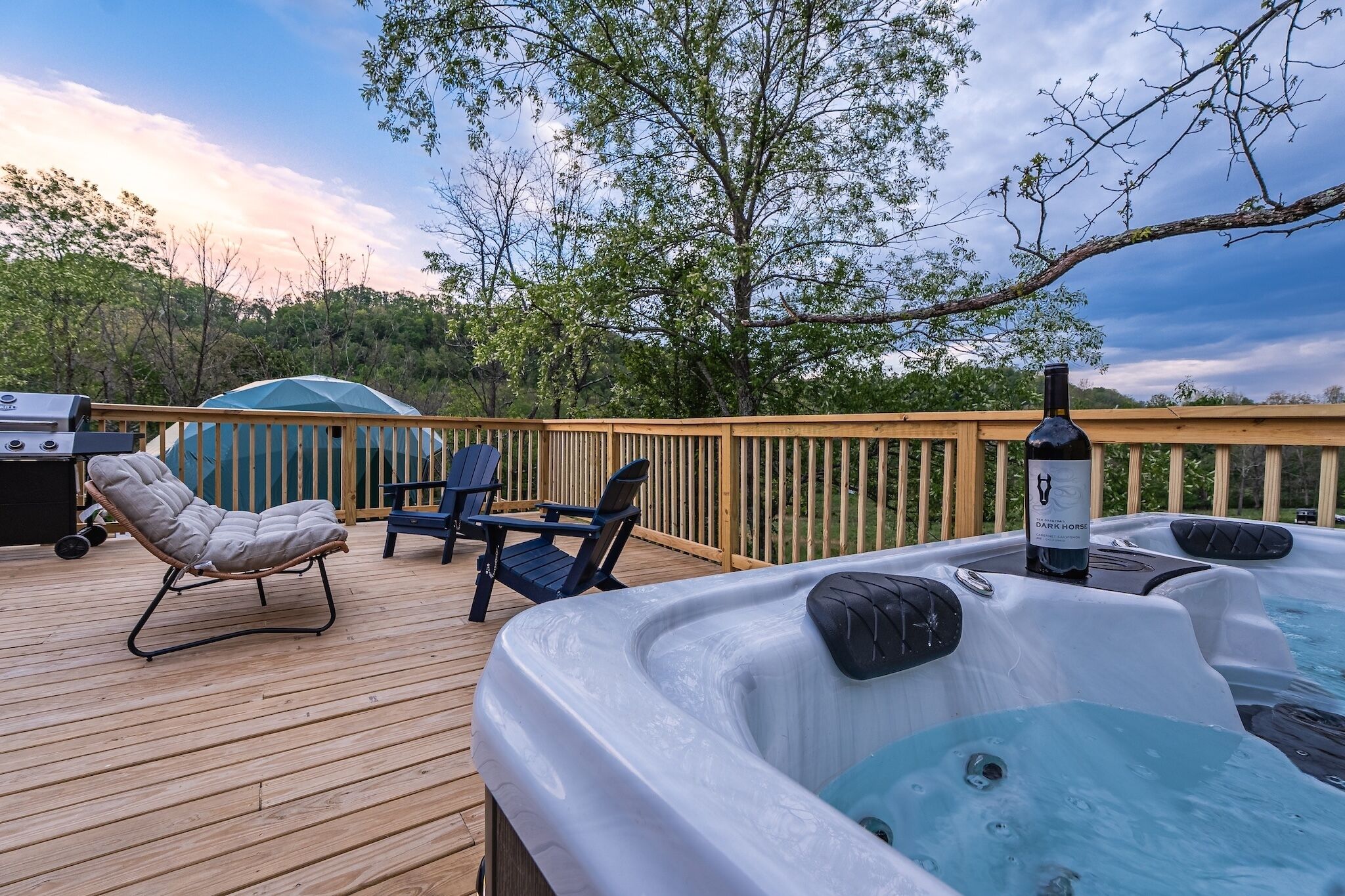 Outdoor spa tub
