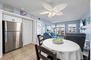 Interior - Perfect Gulf Shores Getaway with Pools, Hot Tubs and Beach Access (Gulf Shores)