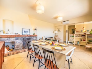 Dining - Les Bruyères by Interhome (Cavalaire)