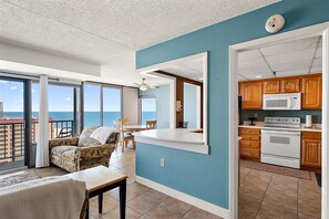 Interior - 2 Bedroom Condo W/ View of Bay & Ocean (Ocean City)