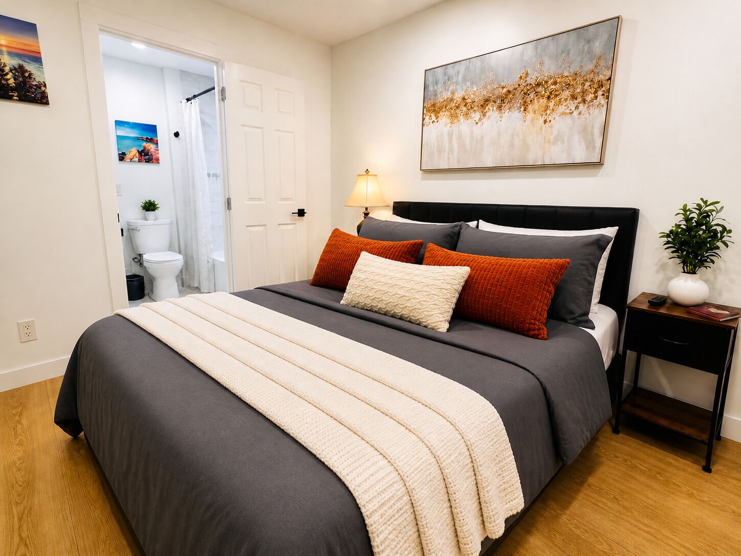 Iron/ironing board, WiFi, bed sheets