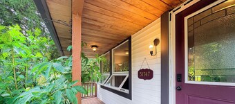 Cozy 4BR Stay near Heritage Park Mission