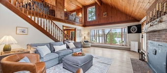 Northlight Lodge | Dual-Lake Sanctuary