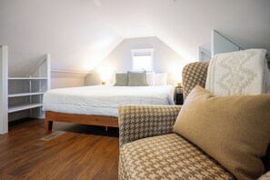 Desk, iron/ironing board, free WiFi, bed sheets - Updated Grand Haven Cottage | Private Patio | Walk to Beach | Sleeps 5 (Grand Haven)