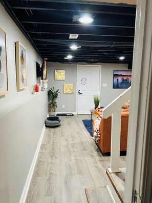 Interior - Prime location - Comfy - Guest Suite - Spacious (Shawnee)