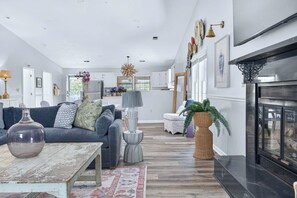 TV, fireplace, offices - Upscale MarshWalk Luxury Stay-Walk to Restaurants (Murrells Inlet)