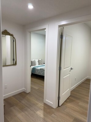 Interior - Modern family friendly 2 bedroom suite with private keyless entry  (Edmonton)