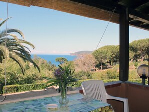 Outdoor dining - Wohnung mit Wi-Fi by Interhome (Capoliveri)