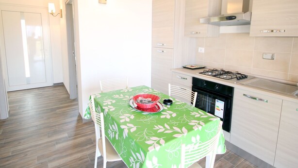 Fridge, oven, cookware/dishes/utensils - Wohnungen mit herrlichem Meerblick by Interhome (Capoliveri)