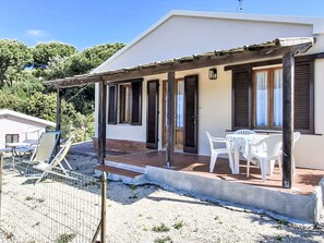 Outdoor dining - Villa 'Oleander' mit privatem Parkplatz by Interhome (Capoliveri)
