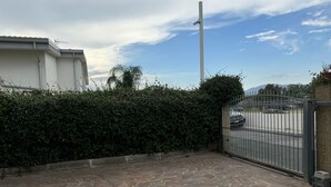 Property grounds - 'Die Perle des Meeres by Interhome (Soverato)