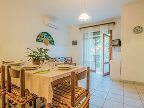 Kitchen / Dining Room - Wohnung in Rosolina Mare mit Garten by Interhome (Rosolina Mare)