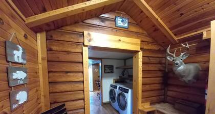 Peaceful 2 Acre Farmhouse : Family Friendly