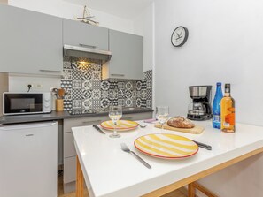 Private kitchen - Balcons de la Rance by Interhome (La Richardais)