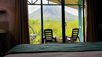 WiFi, bed sheets, wheelchair access