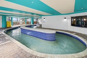 Inomhuspool och uppvärmd pool