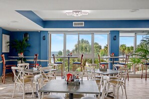 Dining - Ocean View King Room + Beach Access + Lazy River (Myrtle Beach)