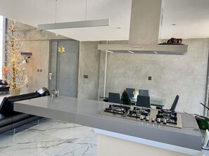 Interior - Casa de las Mariposas, beauty surrounded by a large, 100% private garden. (Jilotepec)