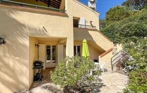 Terrace/patio - 3 bedroom cozy home in Les Issambres (les Issambres)