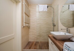 Bathroom - Kolska Charming Apartment (Warszawa)