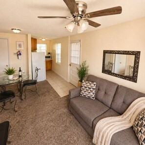Living area - Buccaneer Bay Bungalow #8 (Sunrise Beach)