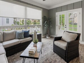 Living area - Luxury World Cup HQ - 13 min drive to MBS - Near Marta · Bar · Theater · Gym (Atlanta)