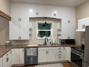 Private kitchen - Welcome to the Shiner Hilltop Haus, a cozy Texas getaway in the heart of Shiner. (Shiner)