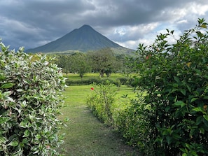 Property grounds - Romantic Arenal Escape : Jacuzzi + King Bed : Villa Luna 3 (La Fortuna)