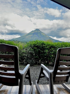 Property grounds - Romantic Arenal Escape : Jacuzzi + King Bed : Villa Luna 3 (La Fortuna)