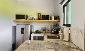 Private kitchen - Vrbo Property (La Fortuna)