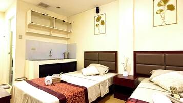 Double or Twin Room | Free WiFi