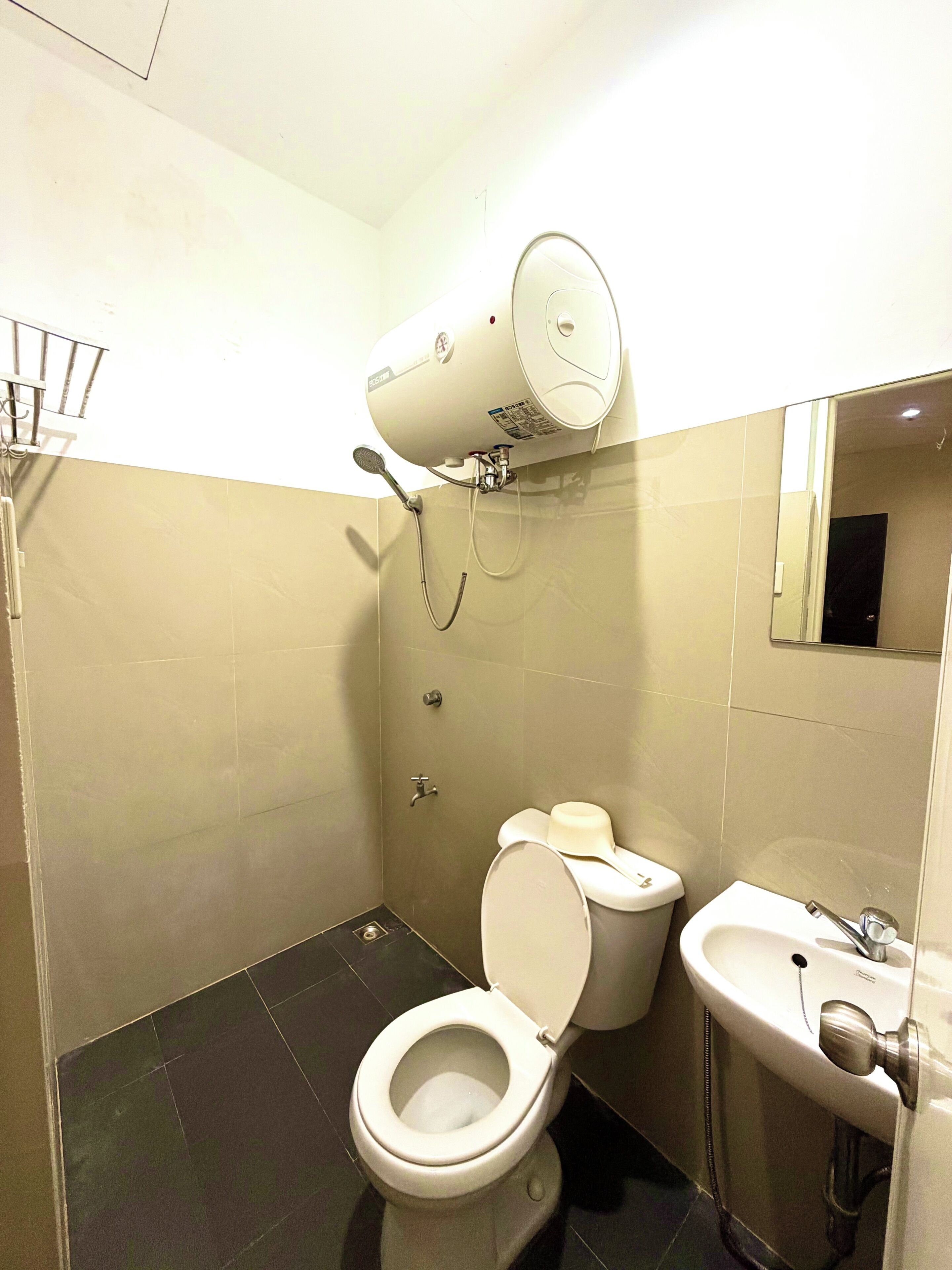 Double or Twin Room | Bathroom