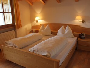 Room - Große, helle Wohnung mit großartigem Panoramabli by Interhome (La Villa/Stern)