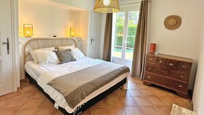 3 bedrooms, Internet - Villa T4 - 6 Personen - Privates Schwimmbad - WiFi - Klimaanlage - Sainte Maxim by Interhome (Sainte Maxime)