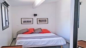 Unclassified image, 3 of 29, button - Haus 6 Personen- Klimaanlage- Wifi- Meerblick by Interhome (Sainte Maxime)