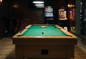 Games room - Royal Hotel (Purfleet)
