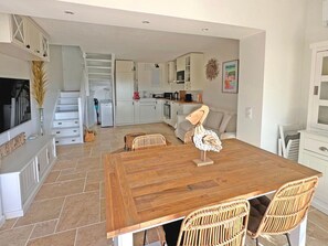 Living area - Haus T3 - 4 Personen - Meerblick - Schwimmbad Re by Interhome (Sainte Maxime)