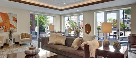 TV, fireplace, offices