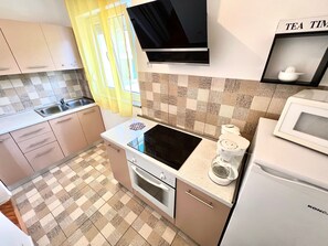 Private kitchen - Apartment Azoa 1 by Interhome (Crikvenica/Dramalj)