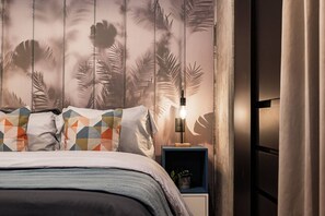 Desk, iron/ironing board, WiFi, bed sheets - Private Balcony with Garden & Gym Access (Mexico City)