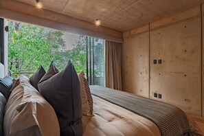 Desk, iron/ironing board, WiFi, bed sheets - Stylish Apartment with Balcony Steps from Cafe (Mexico City)