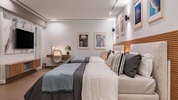 Desk, iron/ironing board, WiFi, bed sheets