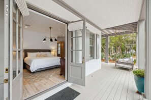 Bügeleisen/Bügelbrett, kostenloses WLAN, Bettwäsche