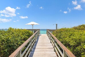 Beach - Almost Heaven Cottage & Carriage House - Rosemary Beach - Free Bikes! (Inlet Beach)
