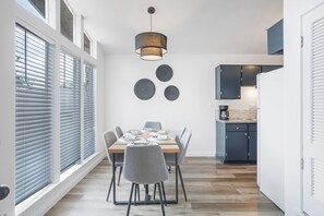 Dining - NEW 3 BDRM NW Austin Home Near Mopac/Q2/Domain/DT (Austin)