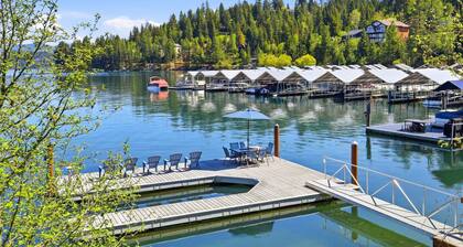 Hayden Lake Oasis | Private Dock and Boat Slip | Fire Pit and Lake Access
