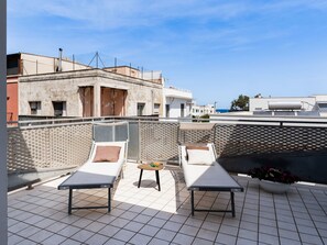 Terrace/patio - Flaches Meer aus Kiefernholz by Interhome (Carovigno)