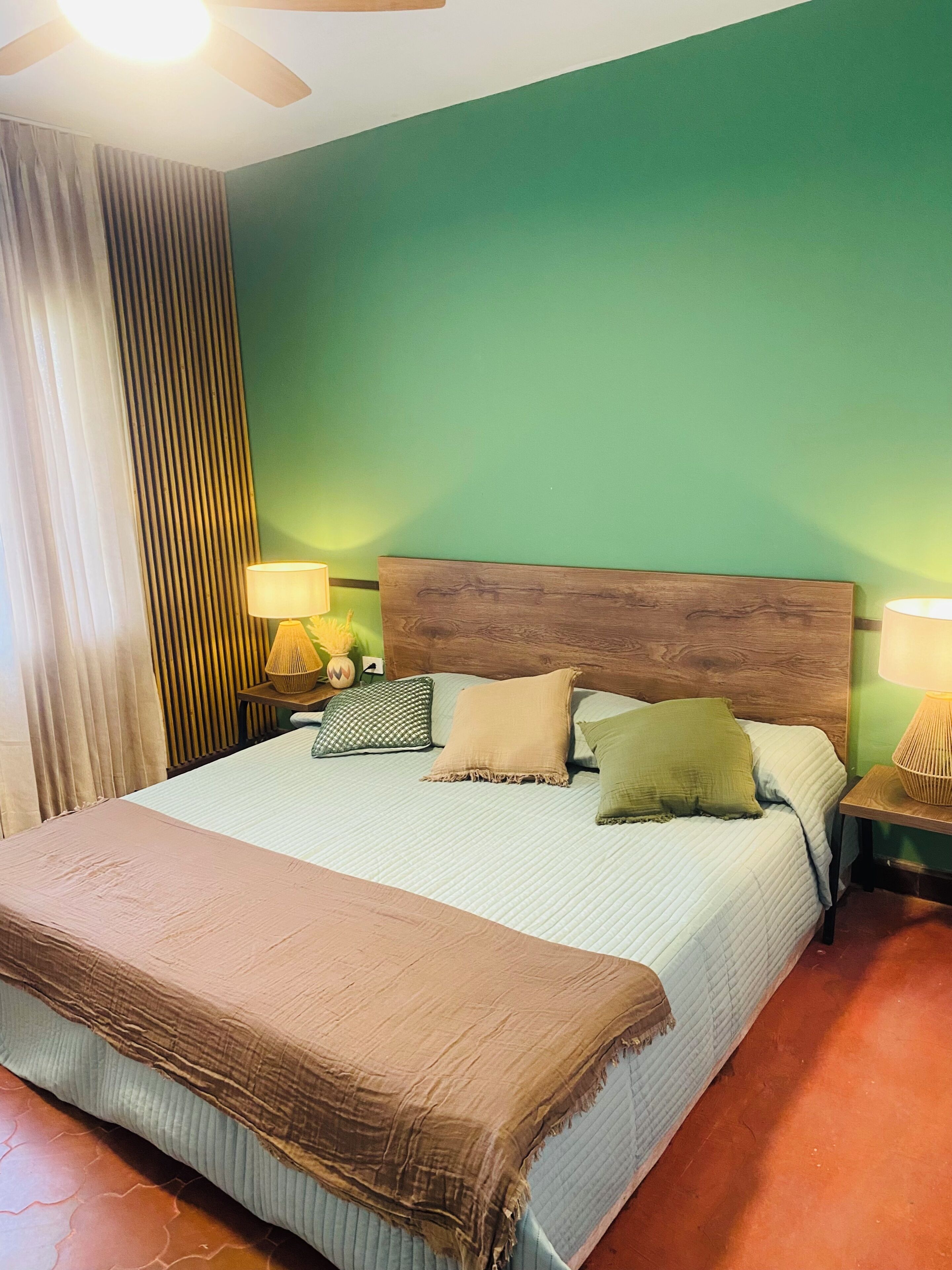Family Room | Free WiFi