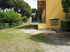 Property grounds - Wohnung im ersten Stock auf zwei Ebenen by Interhome (Rosolina Mare)