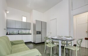 Dining - 1 bedroom nice apartment in Genova (Genova)